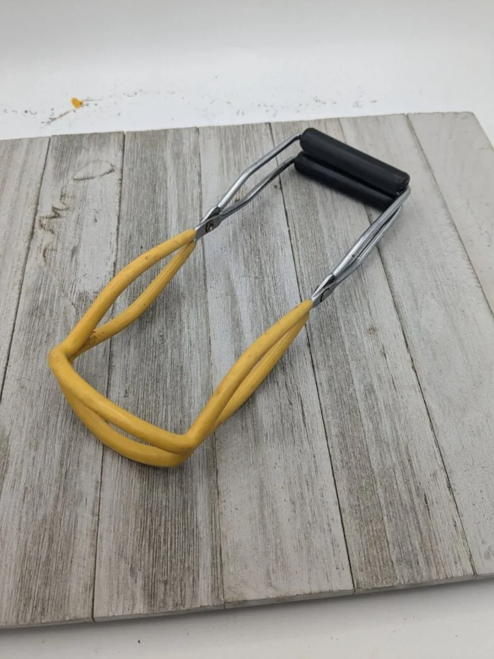 Vintage Canning Jar Grabber Tongs Lifter Black Handles Yellow Rubber Nylon